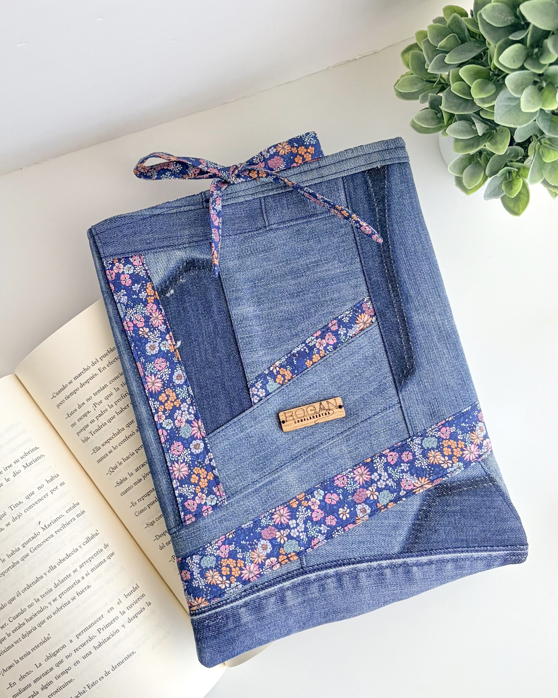 Funda literaria Laci - 1