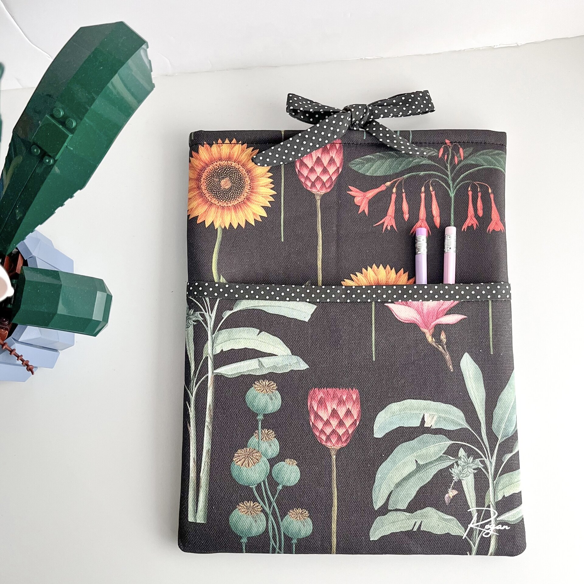Funda literaria Laci - 2